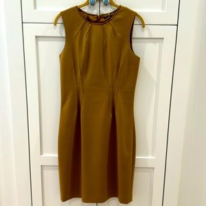 Elie Tahari 6 jumper camel wool stretch leather trim sleeveless dress sheath Tan